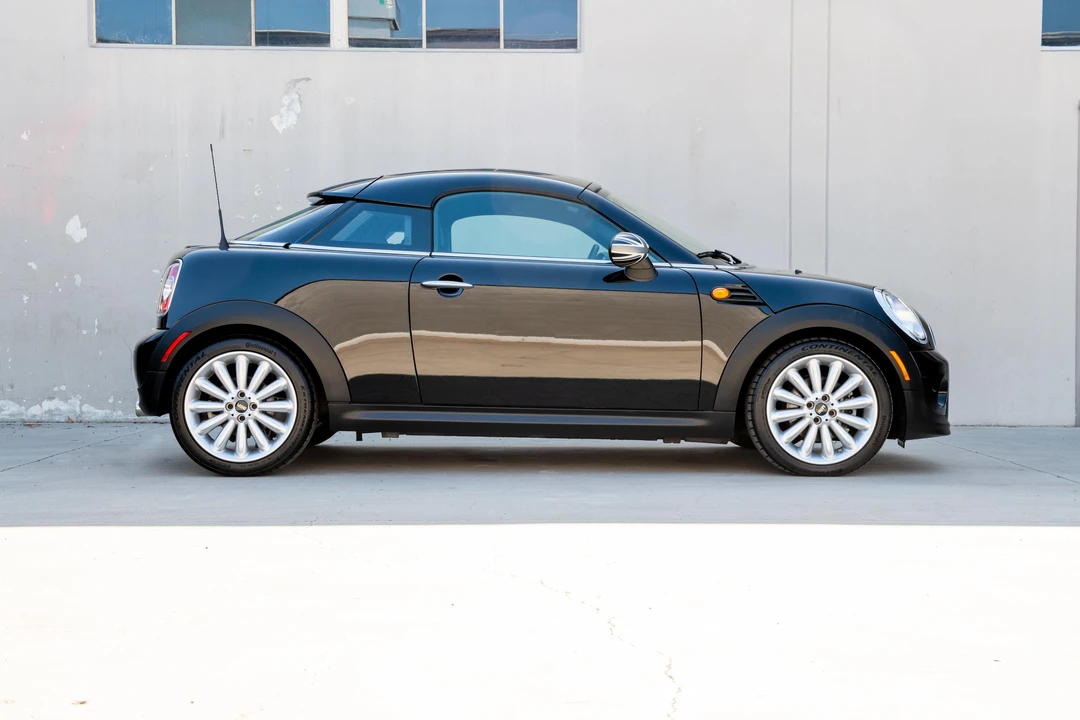 2012 Mini Coupe & Roadster - Image 14 of 31