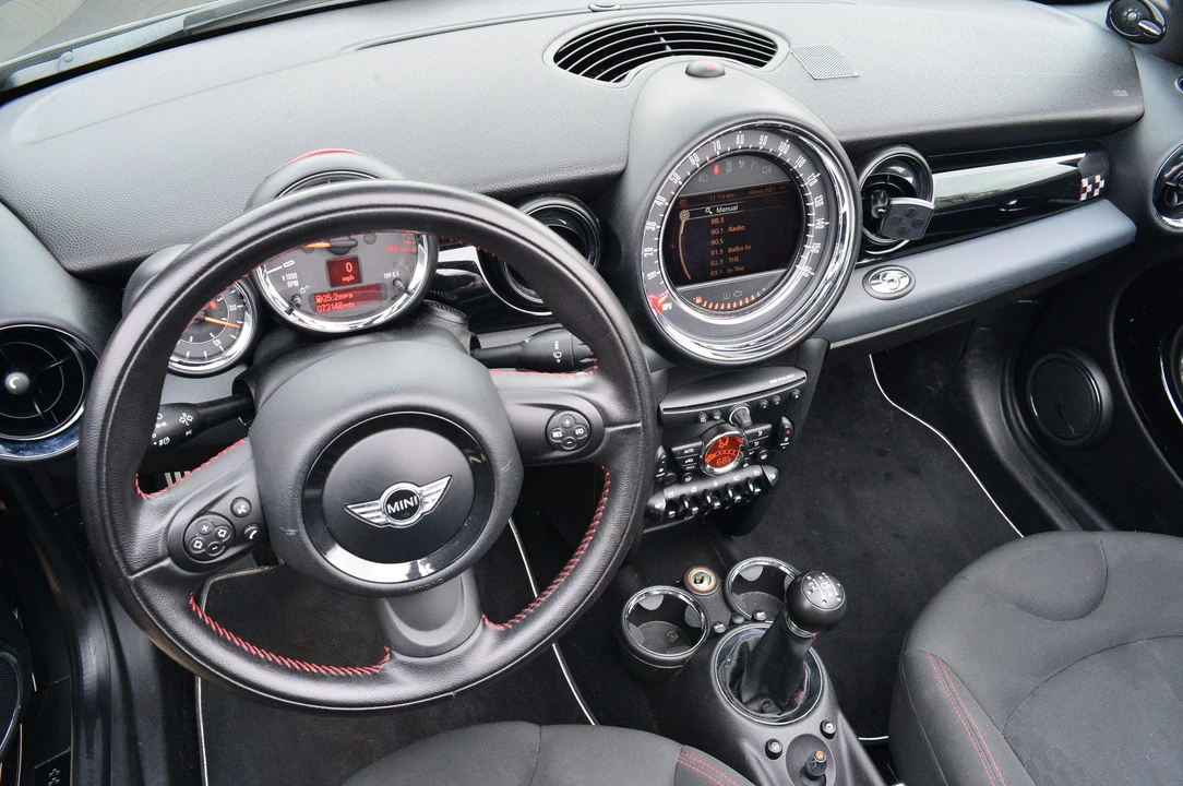 2012 Mini Mini John Cooper Works 2nd Gen - Image 12 of 17