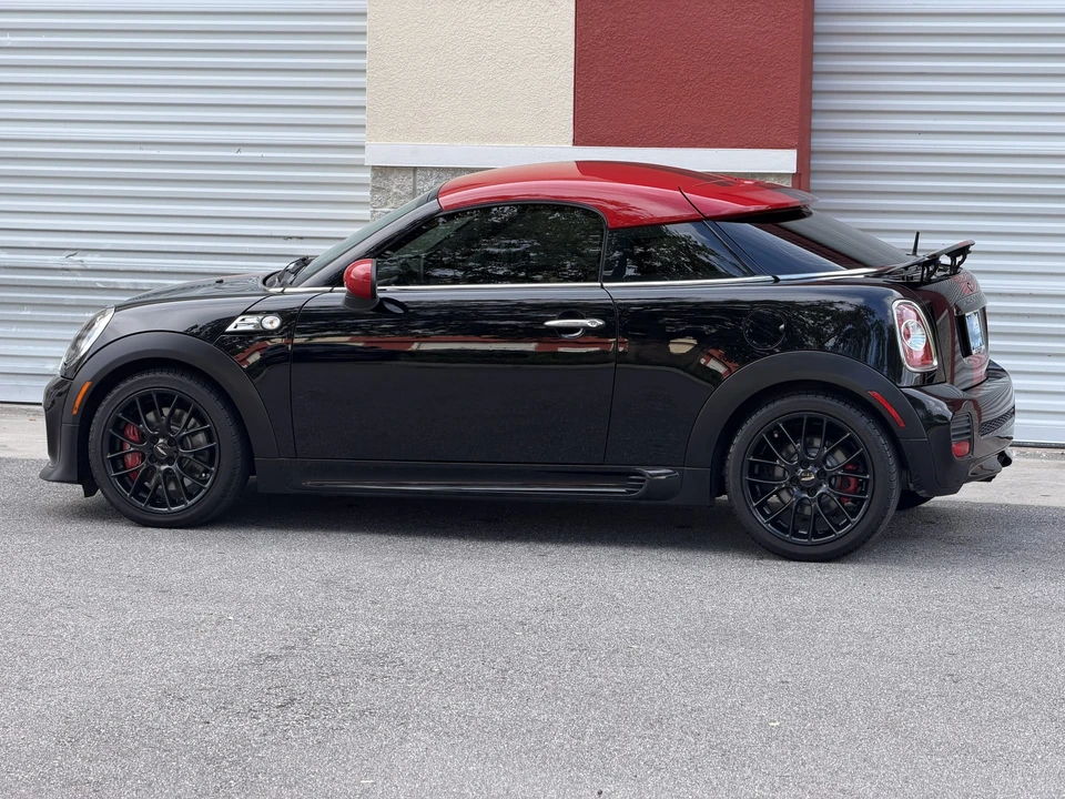 2012 Mini Coupe & Roadster - Image 9 of 31
