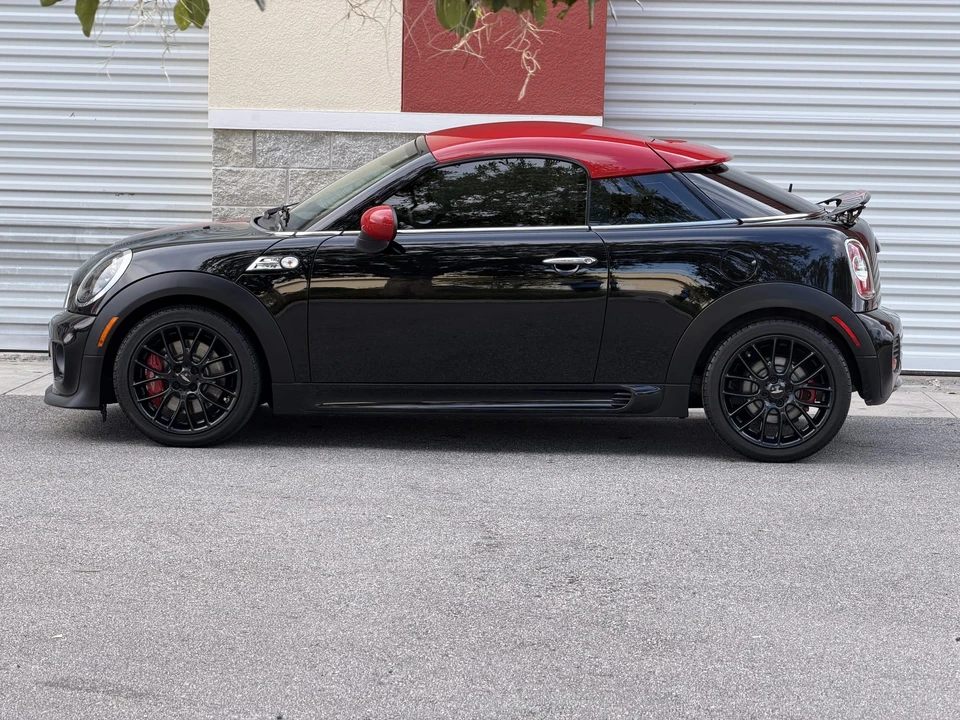 2012 Mini Coupe & Roadster - Image 7 of 31