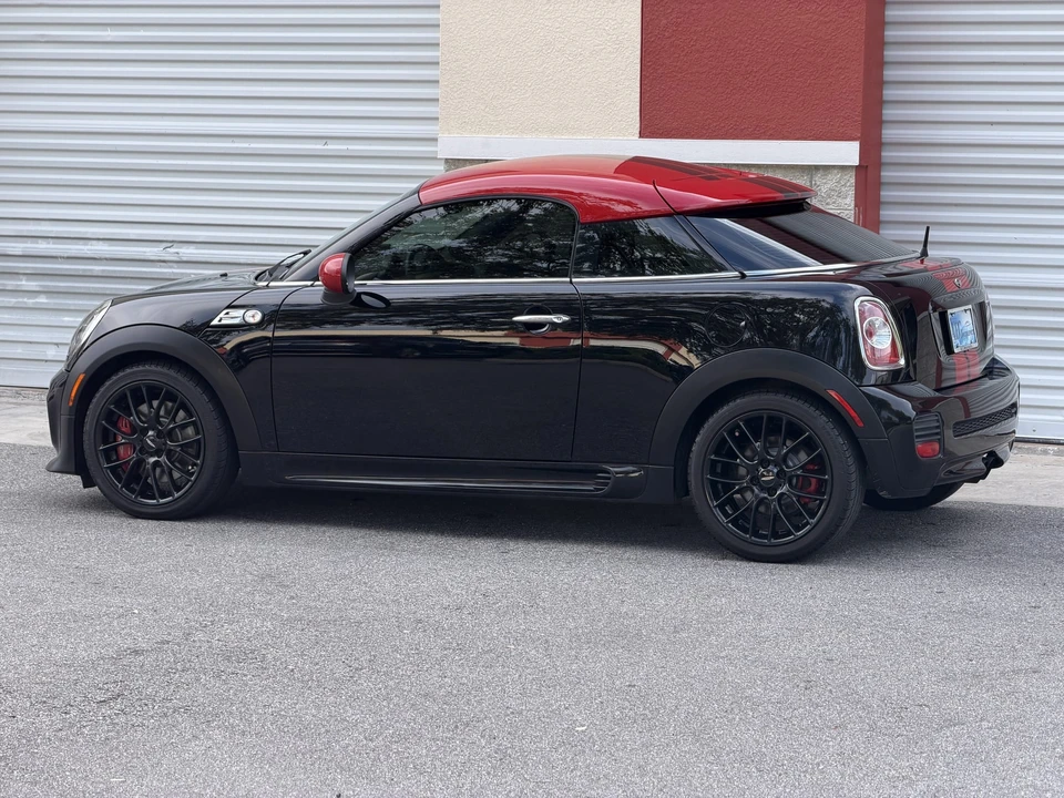 2012 Mini Coupe & Roadster - Image 11 of 31