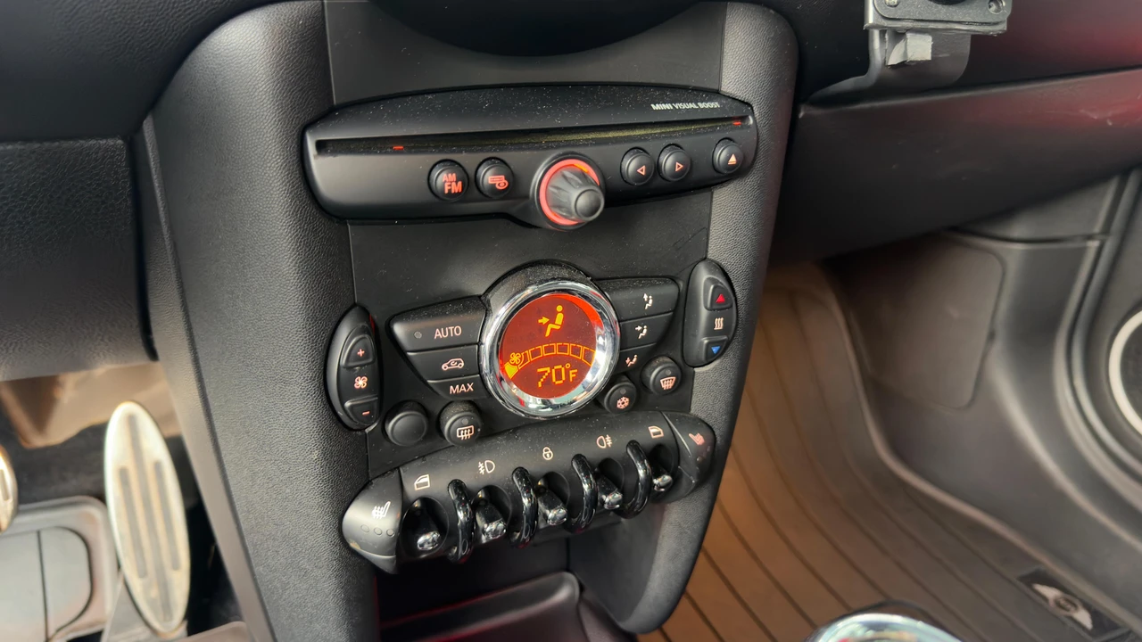 2012 Mini Mini John Cooper Works 2nd Gen - Image 26 of 31