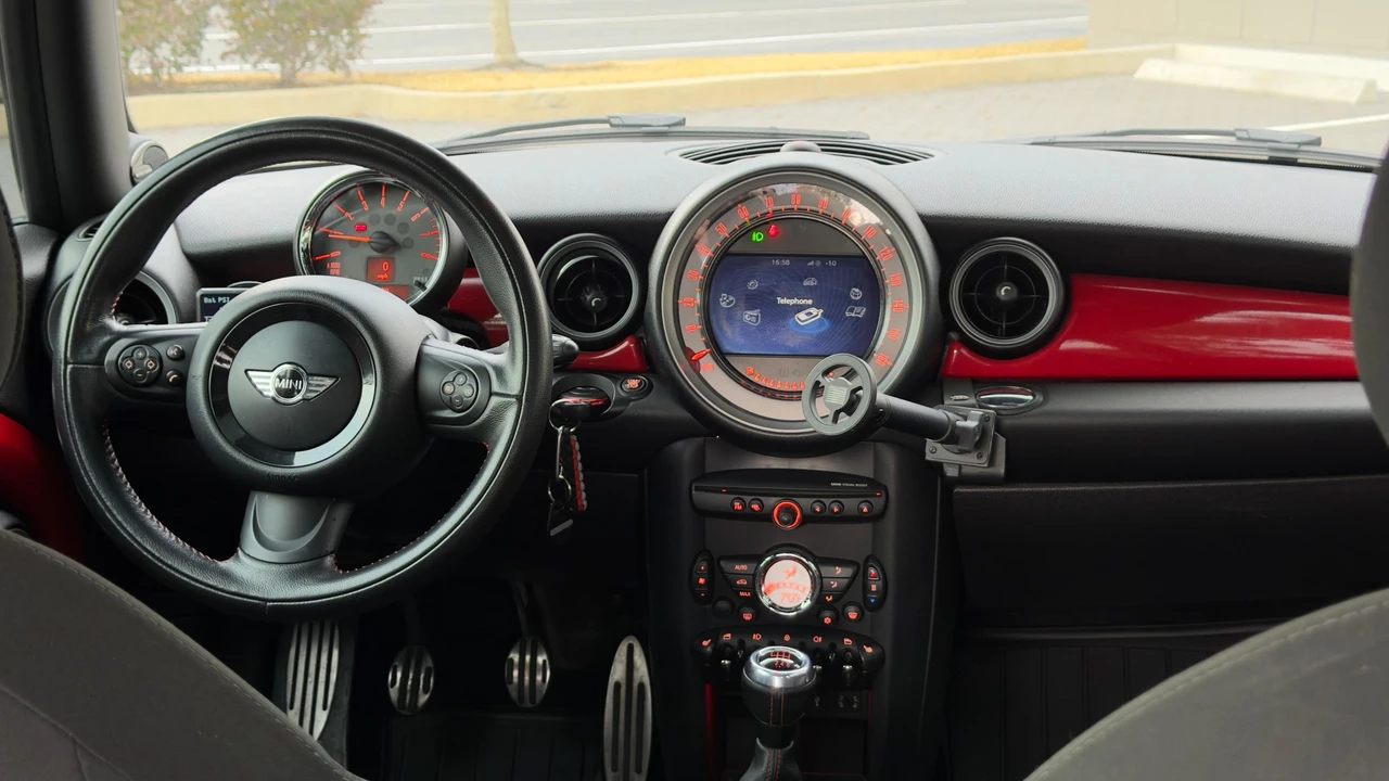 2012 Mini Mini John Cooper Works 2nd Gen - Image 23 of 31