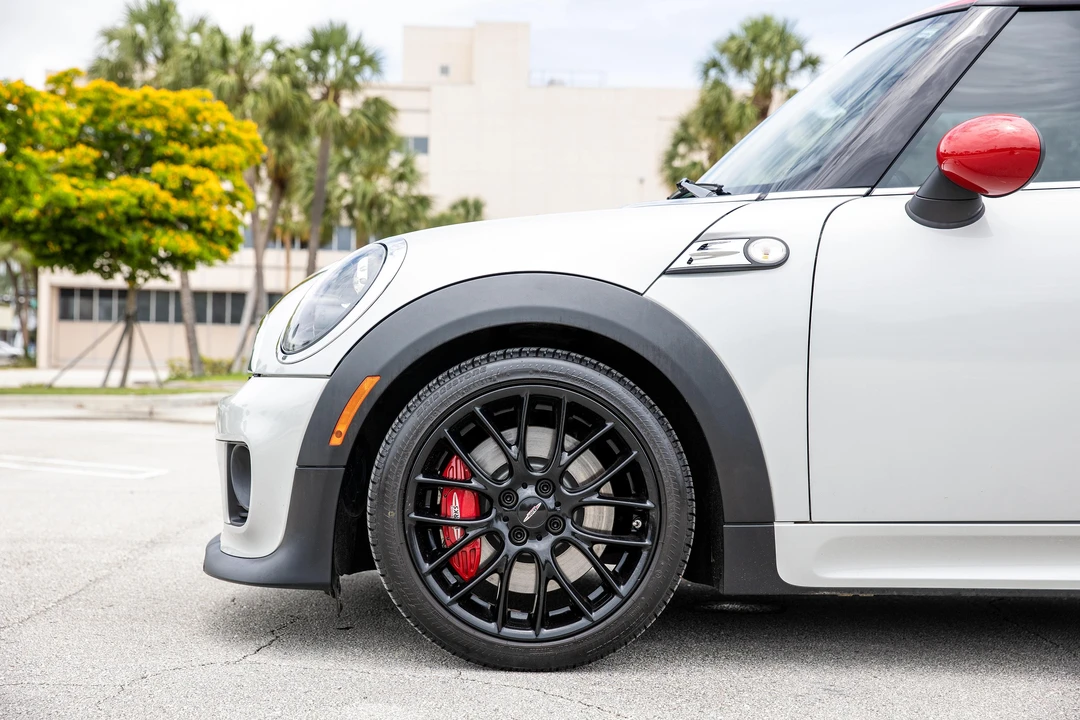 2012 Mini Mini John Cooper Works 2nd Gen - Image 22 of 31