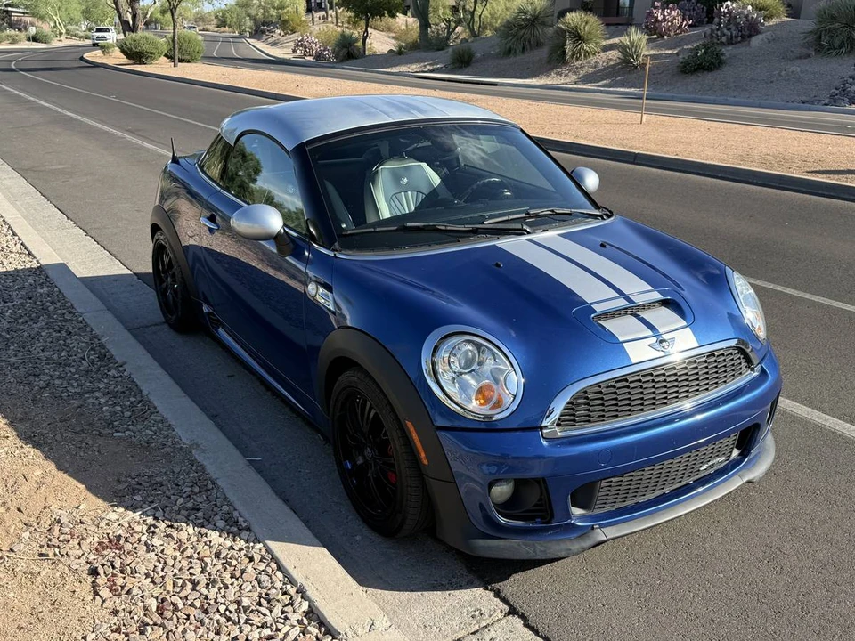 2012 Mini Coupe & Roadster - Image 4 of 15