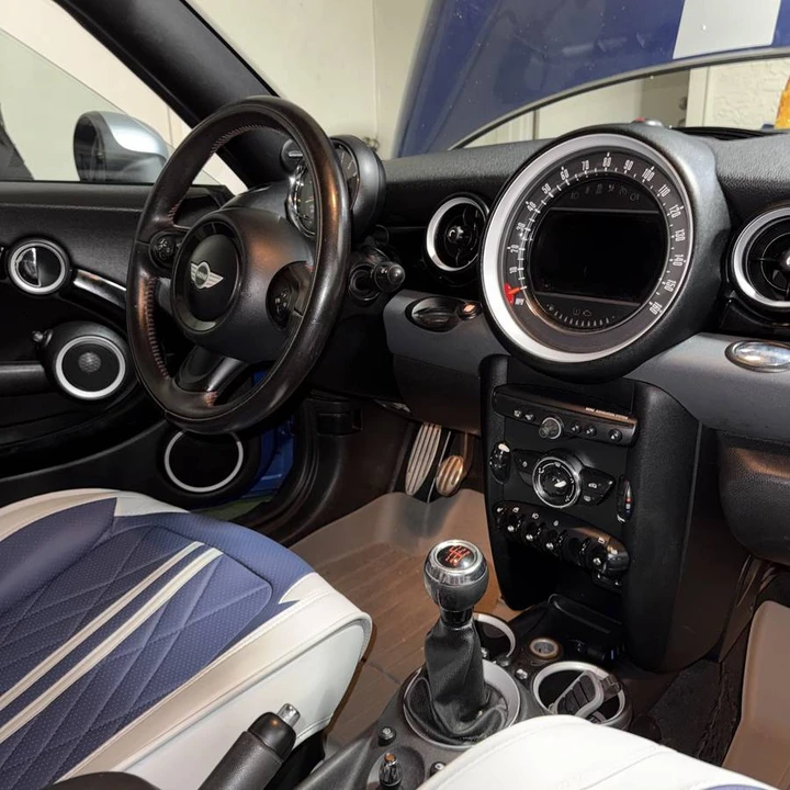 2012 Mini Coupe & Roadster - Image 13 of 15