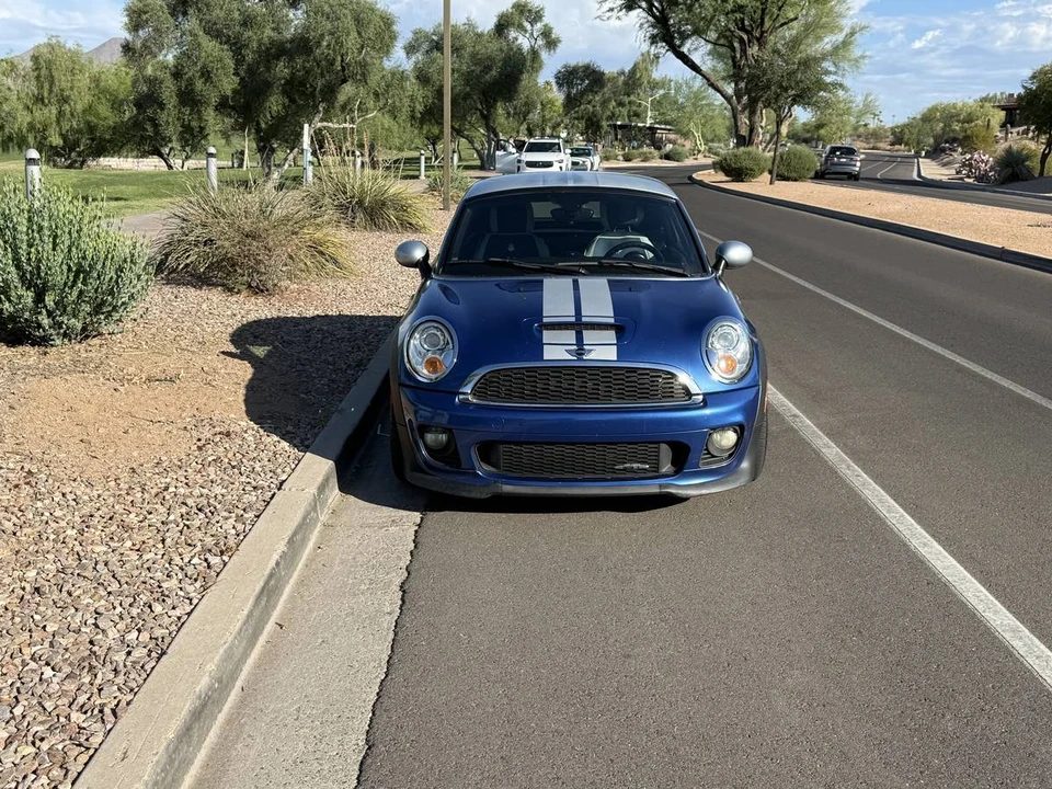 2012 Mini Coupe & Roadster - Image 2 of 15