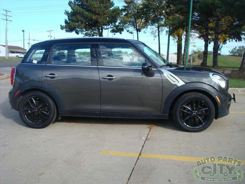 2012 Mini Mini 2nd Gen - Image 2 of 20