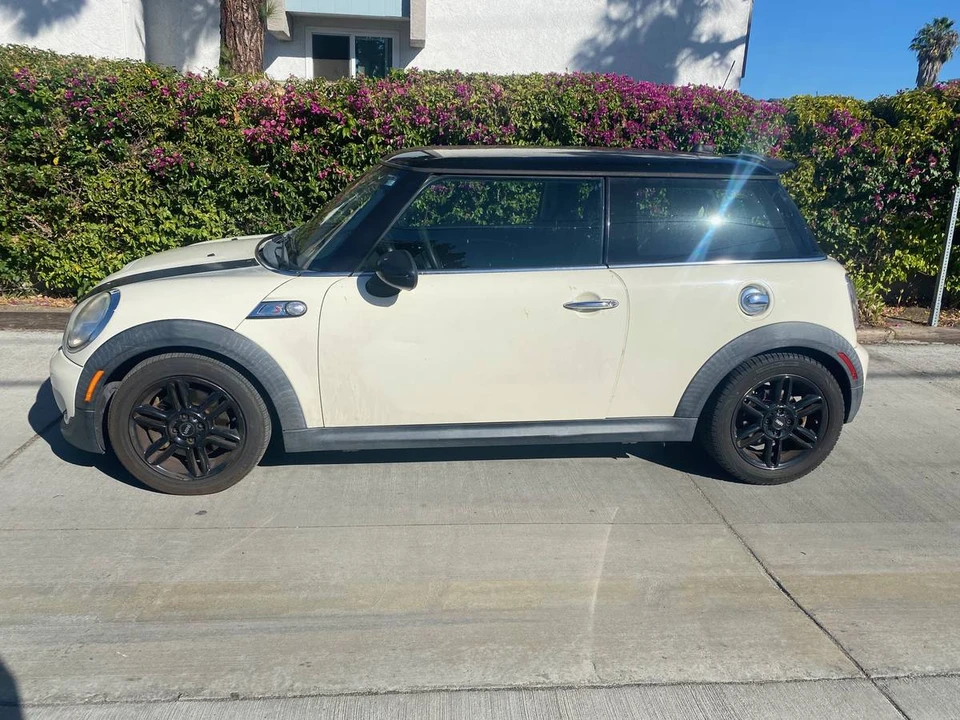 2012 Mini Mini 2nd Gen - Image 4 of 14