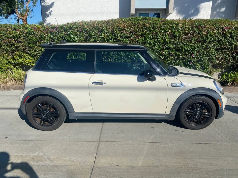 2012 Mini Mini 2nd Gen - Image 3 of 14