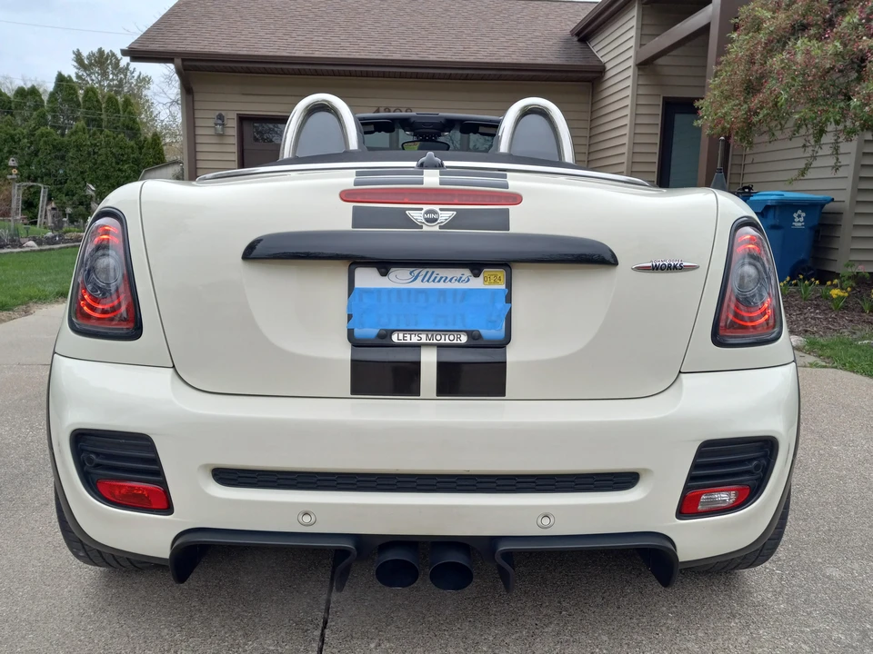 2012 Mini Coupe & Roadster - Image 16 of 31