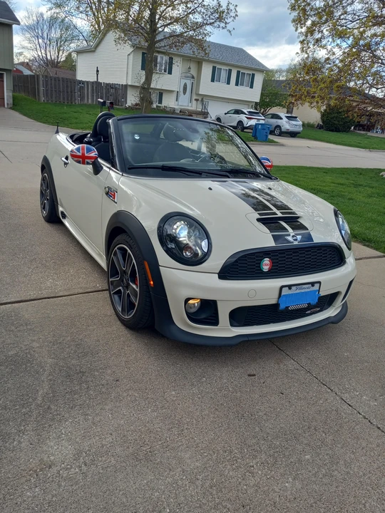 2012 Mini Coupe & Roadster - Image 26 of 31