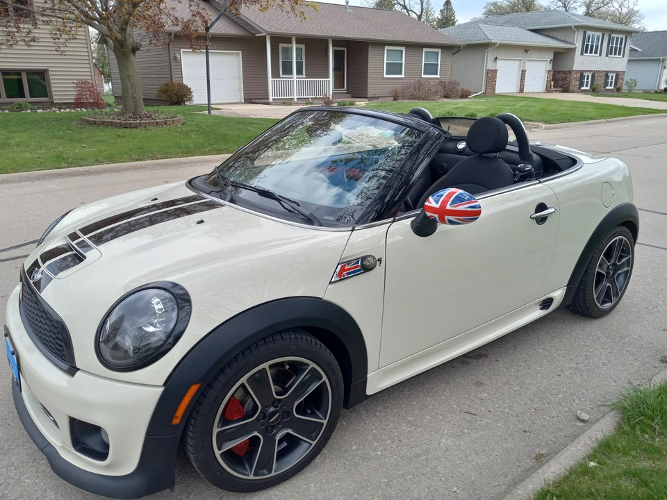 2012 Mini Coupe & Roadster - Image 12 of 31