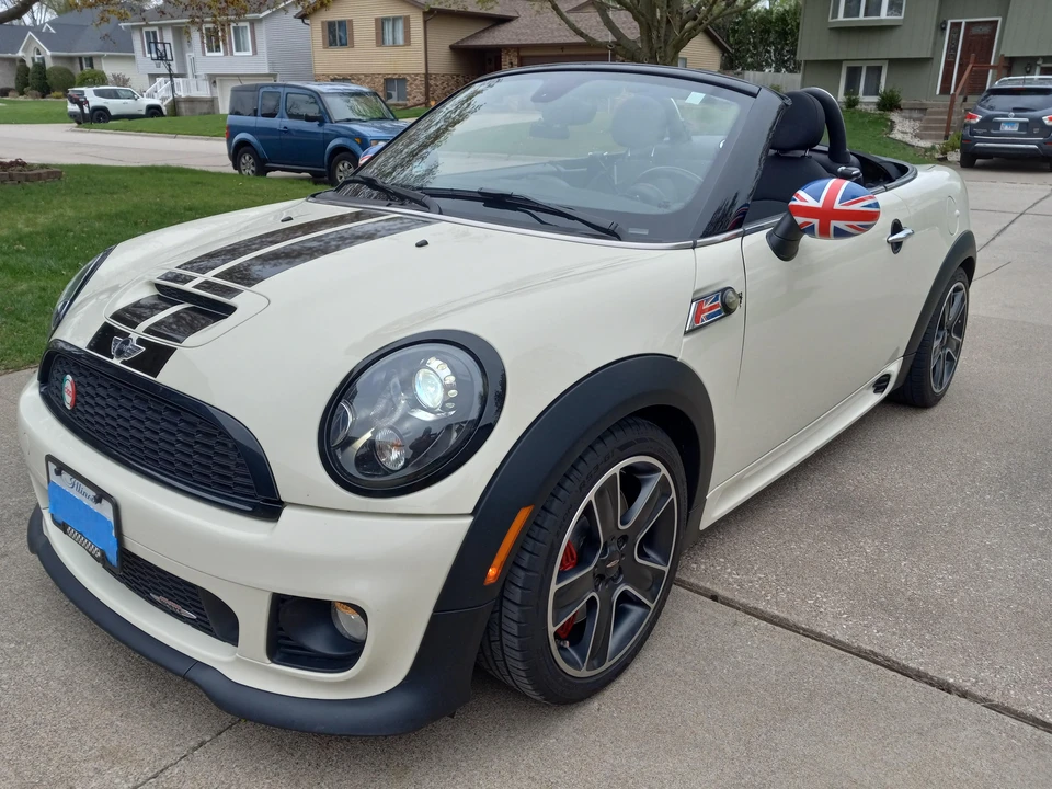 2012 Mini Coupe & Roadster - Image 10 of 31