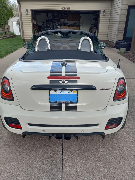 2012 Mini Coupe & Roadster - Image 17 of 31