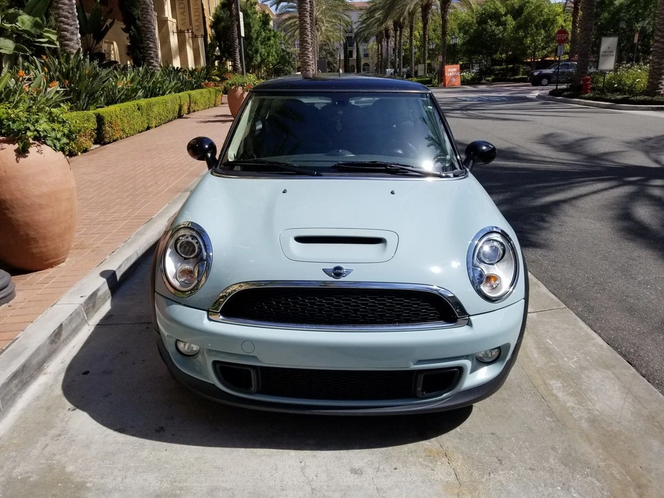 2012 Mini Mini 2nd Gen - Image 2 of 9