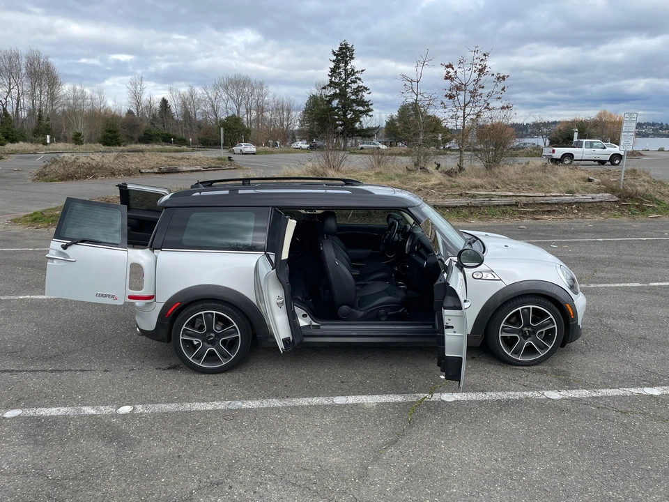 2012 Mini Clubman 1st Gen - Image 25 of 31