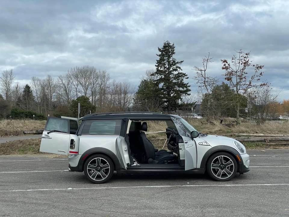 2012 Mini Clubman 1st Gen - Image 24 of 31