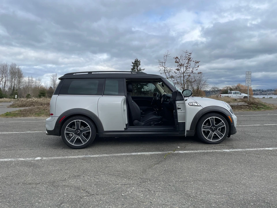 2012 Mini Clubman 1st Gen - Image 22 of 31