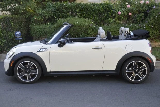 2012 Mini Coupe & Roadster - Image 3 of 7