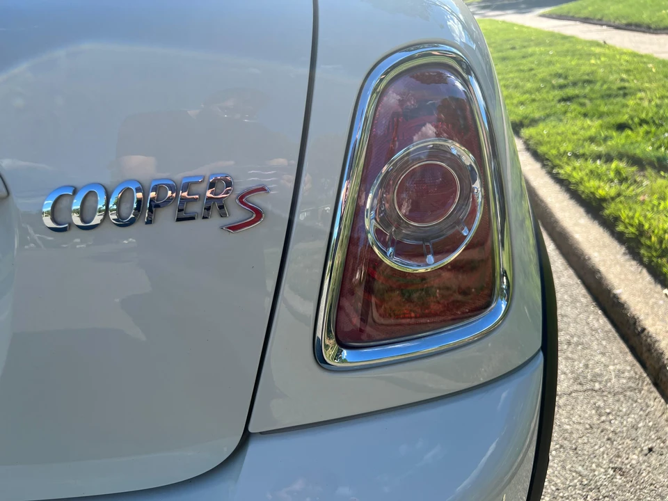 2012 Mini Coupe & Roadster - Image 24 of 31