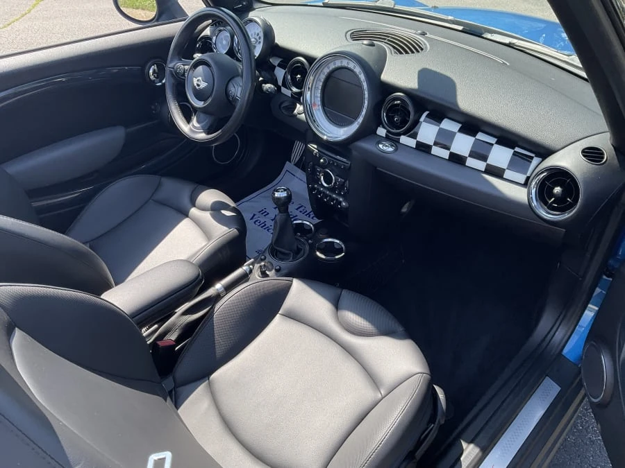 2012 Mini Coupe & Roadster - Image 7 of 11
