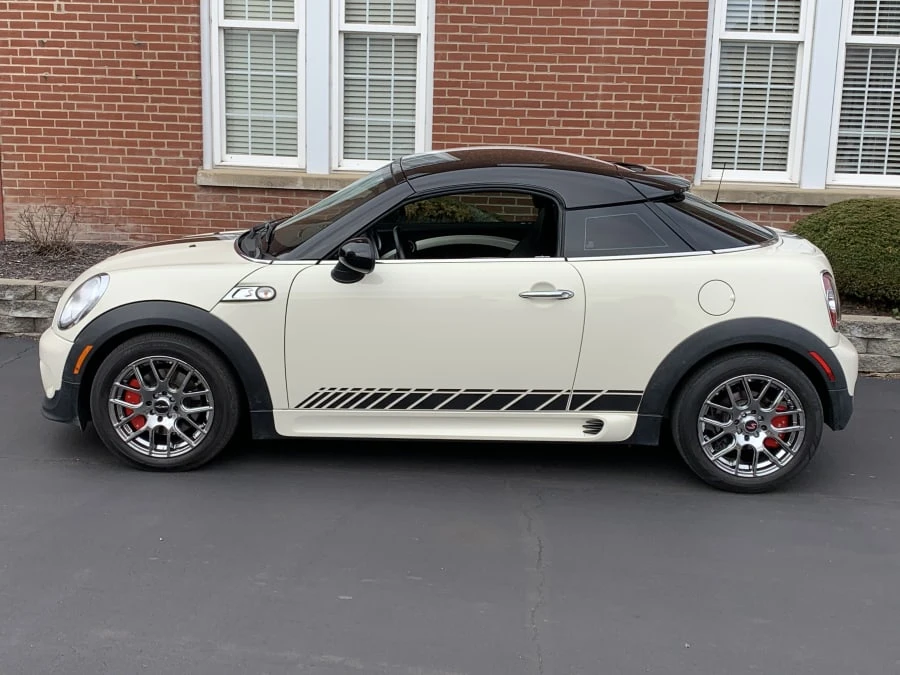 2012 Mini Coupe & Roadster - Image 2 of 7