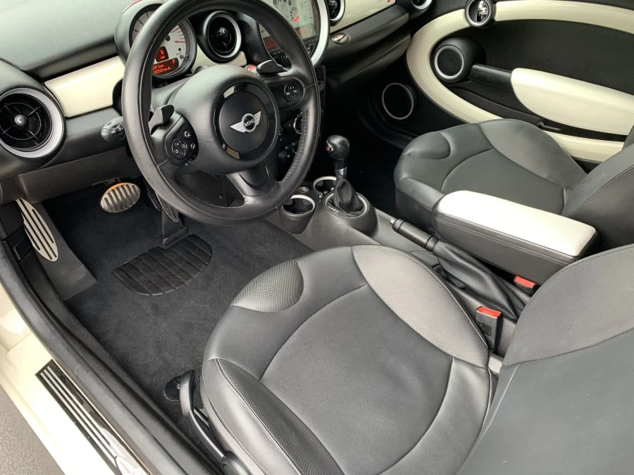 2012 Mini Coupe & Roadster - Image 4 of 7