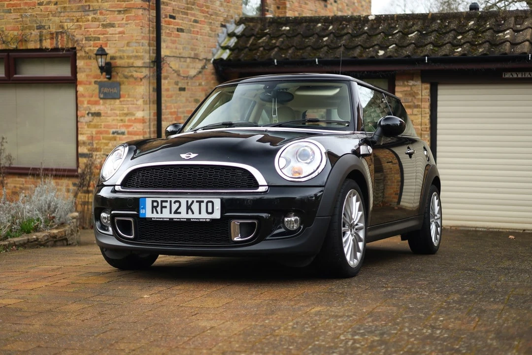 2012 Mini Mini 2nd Gen - Image 4 of 30