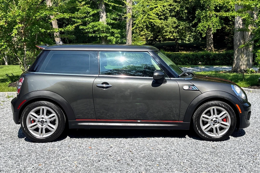 2012 Mini Mini 2nd Gen - Image 3 of 31