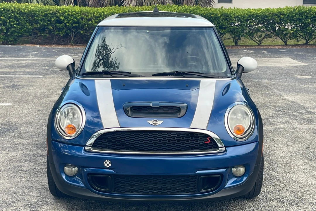 2012 Mini Mini 2nd Gen - Image 2 of 31
