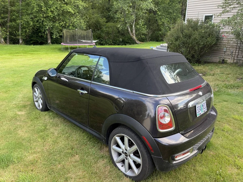 2012 Mini Coupe & Roadster - Image 12 of 13
