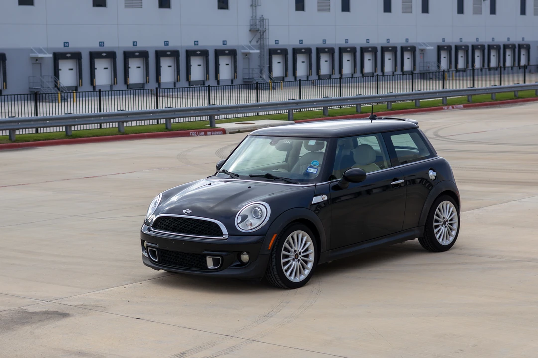 2012 Mini Mini 2nd Gen - Image 4 of 31