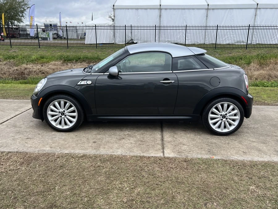 2012 Mini Mini 2nd Gen - Image 2 of 7