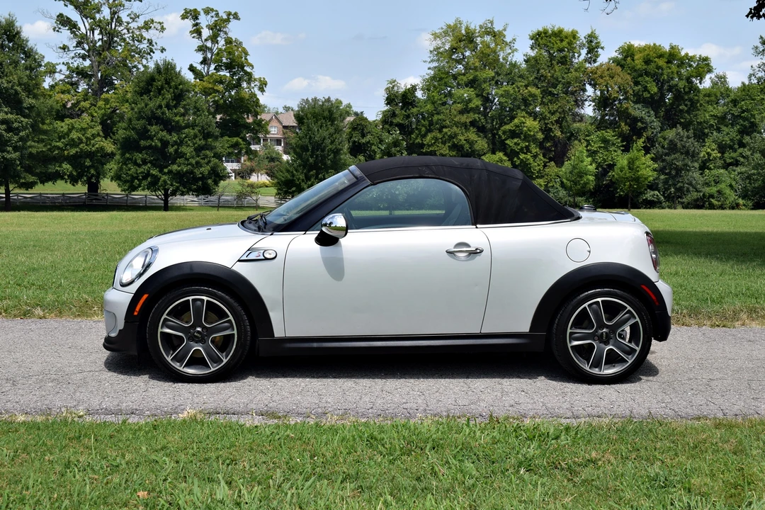 2012 Mini Coupe & Roadster - Image 20 of 31