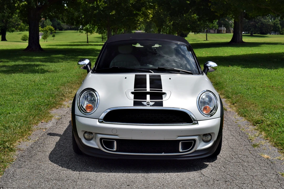 2012 Mini Coupe & Roadster - Image 11 of 31