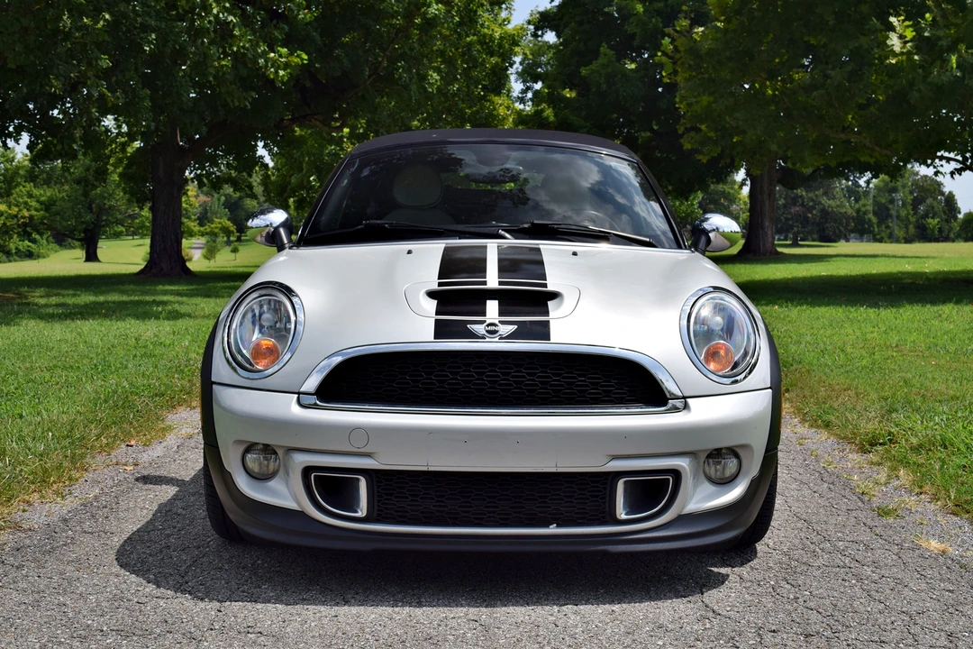 2012 Mini Coupe & Roadster - Image 13 of 31