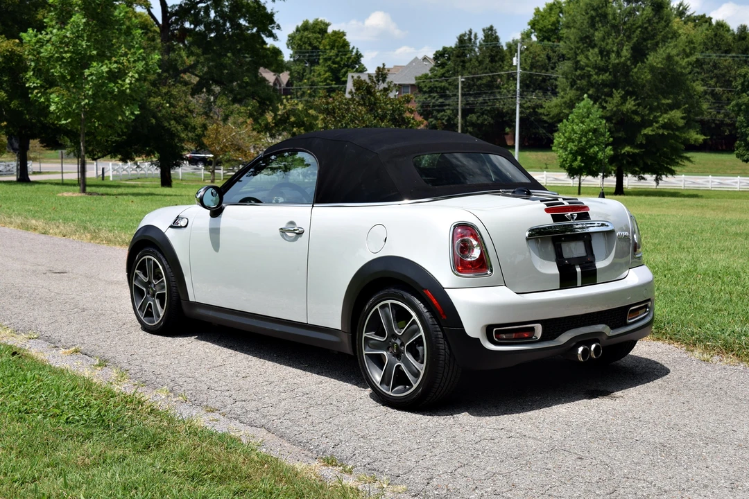 2012 Mini Coupe & Roadster - Image 19 of 31