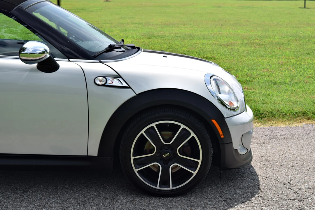 2012 Mini Coupe & Roadster - Image 30 of 31