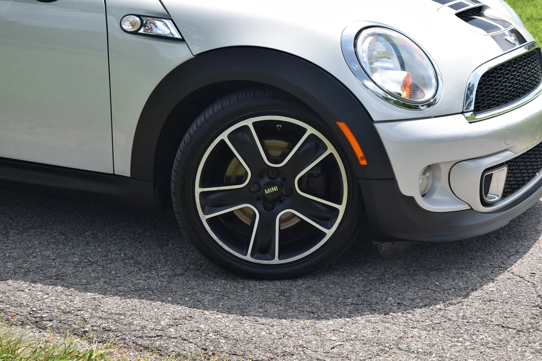 2012 Mini Coupe & Roadster - Image 31 of 31