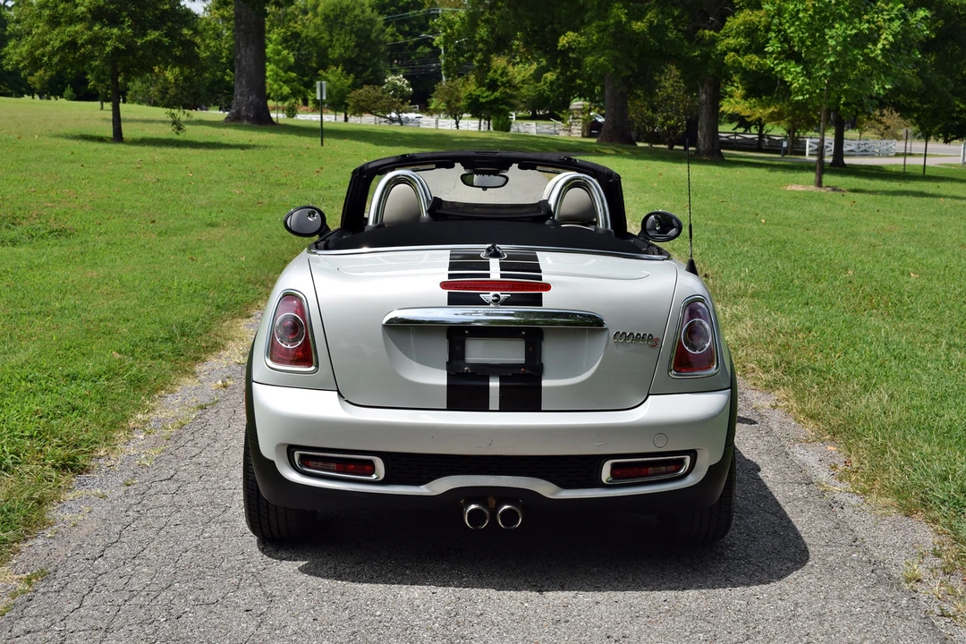 2012 Mini Coupe & Roadster - Image 6 of 31