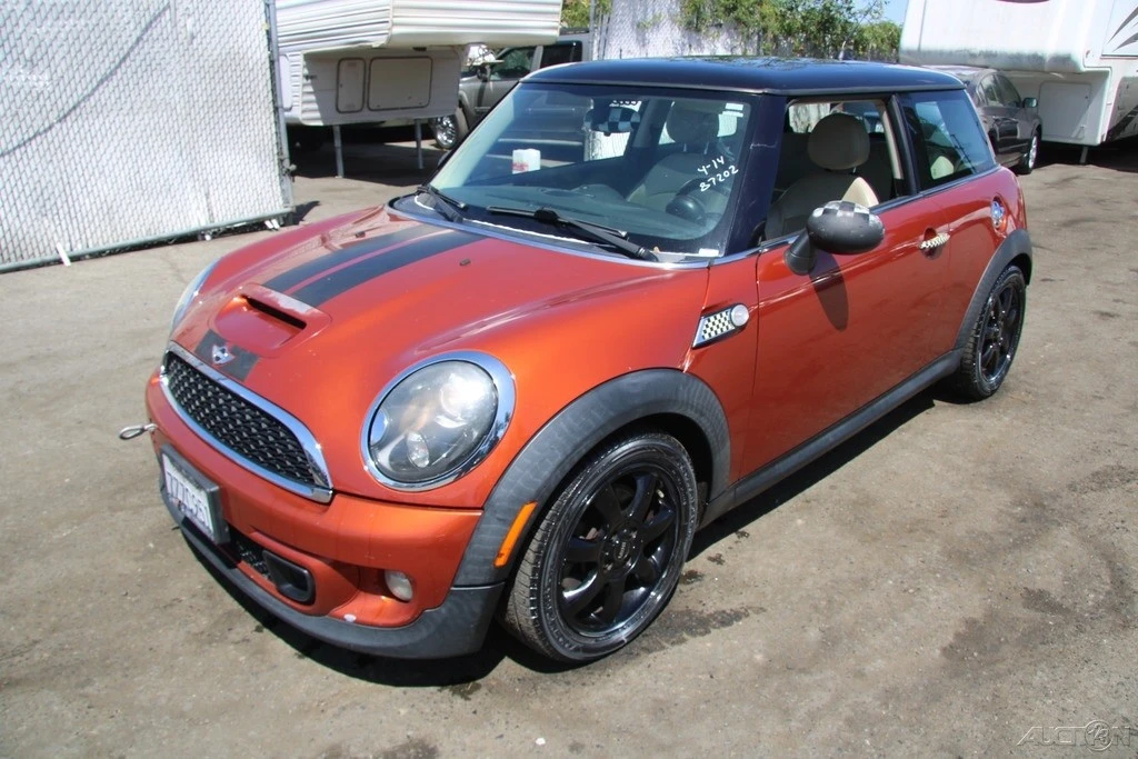 2012 Mini Mini 2nd Gen - Image 2 of 21