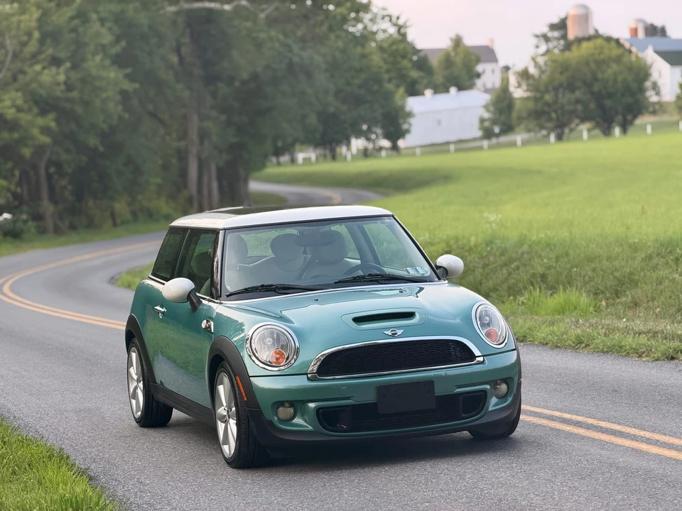 2012 Mini Mini 2nd Gen - Image 4 of 31