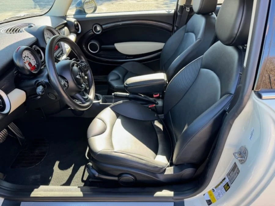 2012 Mini Coupe & Roadster - Image 13 of 24