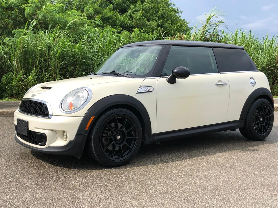 2012 Mini Mini 2nd Gen - Image 8 of 31