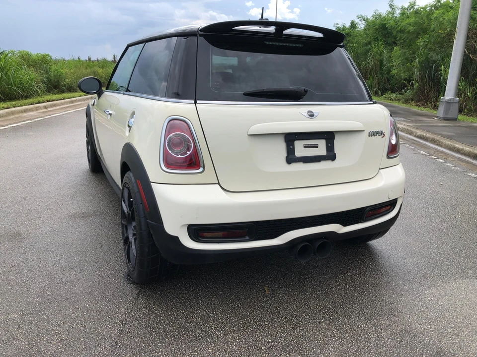 2012 Mini Mini 2nd Gen - Image 14 of 31