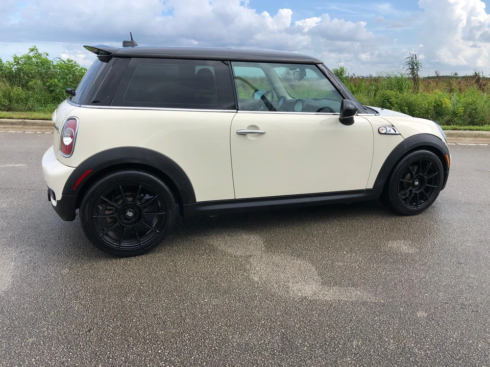 2012 Mini Mini 2nd Gen - Image 20 of 31