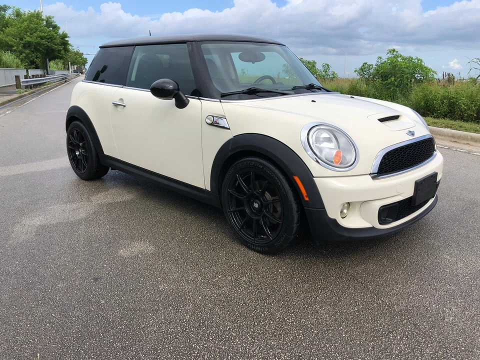 2012 Mini Mini 2nd Gen - Image 24 of 31