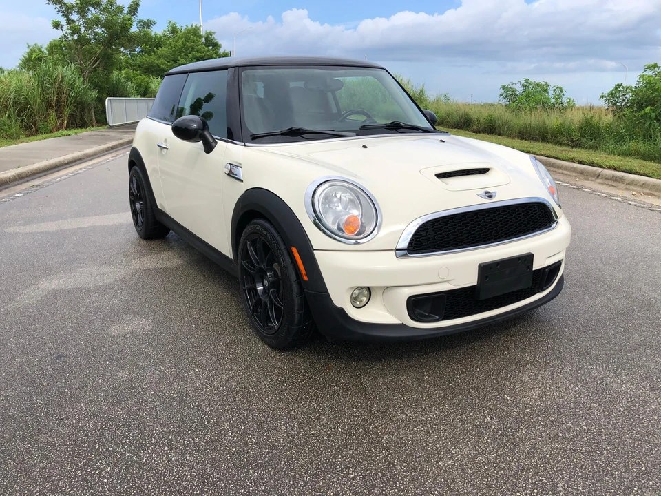 2012 Mini Mini 2nd Gen - Image 27 of 31