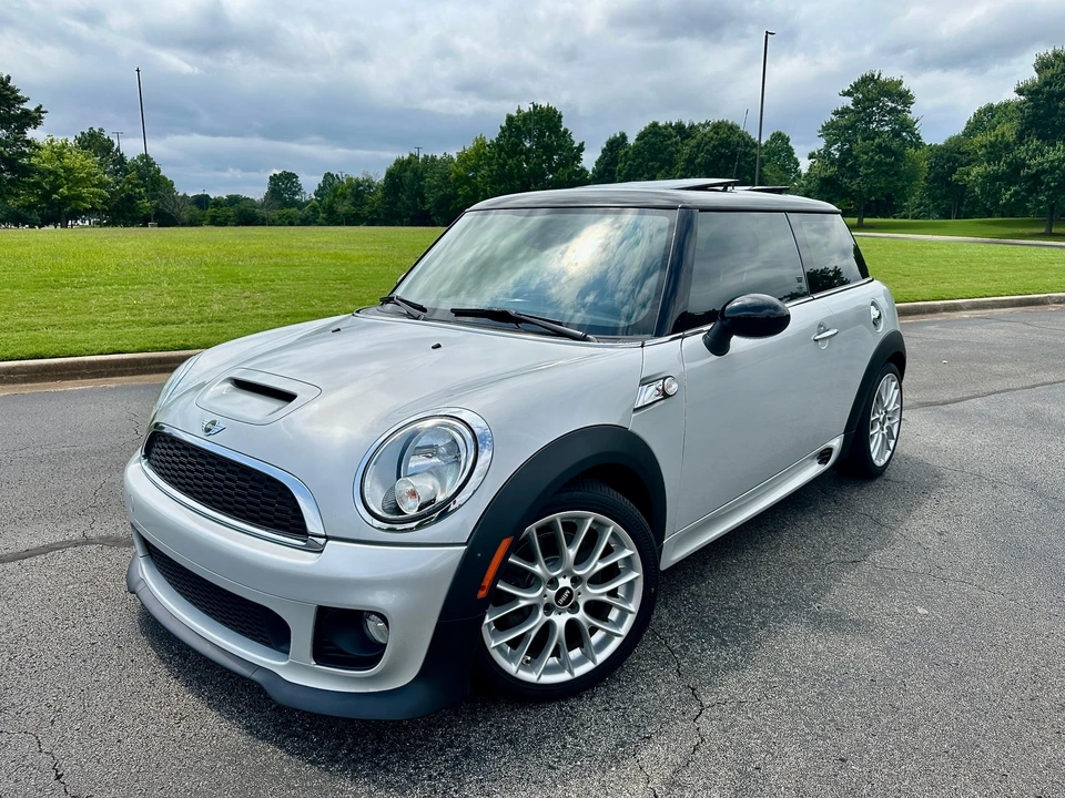 2012 Mini Mini 2nd Gen - Image 10 of 30